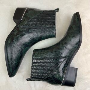 Marc Fisher Leather Snake Print Missir Chelsea Booties New in Box Size 8.5